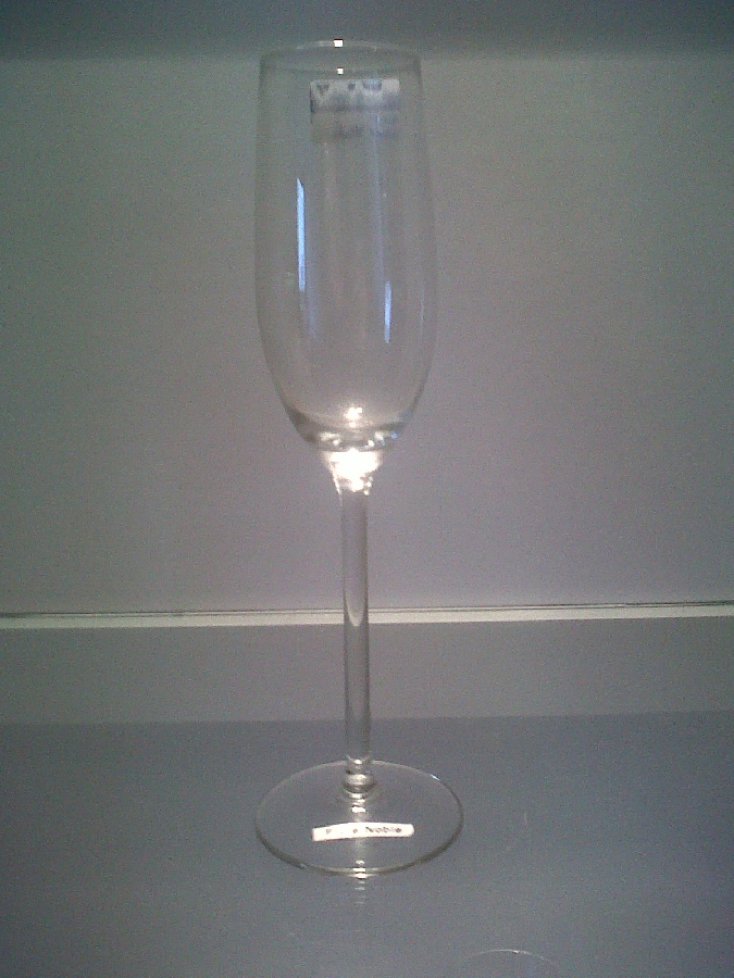 wine-glasses-flute-noble